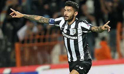 ΠΑΟΚ: Η UEFA θυμήθηκε το ιστορικό χατ-τρικ του Αθανασιάδη κόντρα στην Ντιναμό Μινσκ!