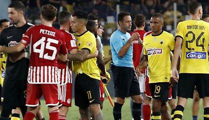 Ο Πόνσε που έφερε την έκρηξη και ο ανήσυχος Αλμέιδα: Η παρακάμερα του ΑΕΚ-Ολυμπιακός