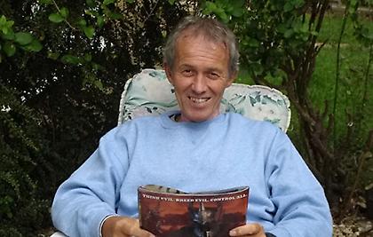 Πέθανε στη φυλακή ο Μπάρι Μπένελ, ο παιδόφιλος πρώην προπονητής!