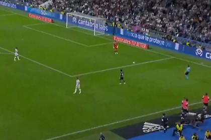 Ασυνήθιστο: Ο επόπτης «πάσαρε» στον Κέπα για να μην υπάρξει καθυστέρηση