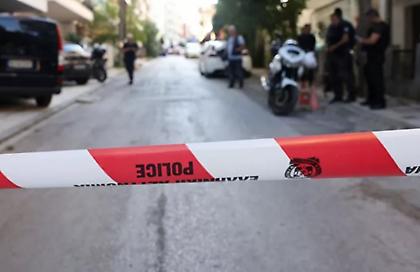 Δύο αδέλφια κρατούσαν όμηρους 10 μετανάστες και τους χτυπούσαν με ξύλα