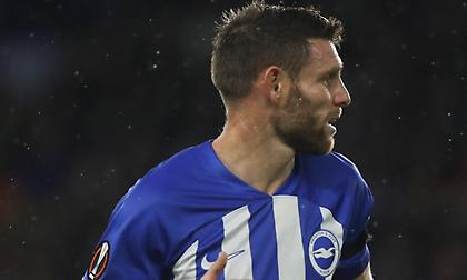 Μπράιτον: Ο Τζέιμς Μίλνερ έγραψε ιστορία παρά την ήττα από την ΑΕΚ