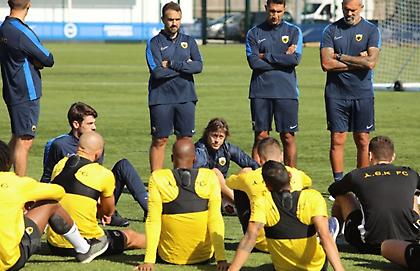 ΑΕΚ: Επικεντρωμένη στο ντέρμπι με τον Παναθηναϊκό - Τα αγωνιστικά ερωτήματα για τον Αλμέιδα