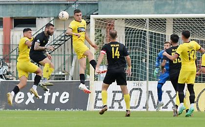 Θρίαμβος με ανατροπή επί της ΑΕΚ Β για την Αναγέννηση των χιλίων προβλημάτων και… 13 παικτών!