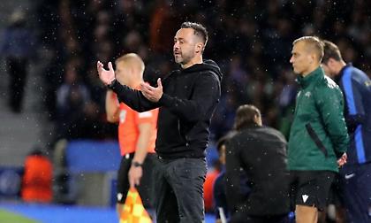 Ντε Τζέρμπι: «Έχω εμμονή με το ποδόσφαιρο και τα τσιγάρα»