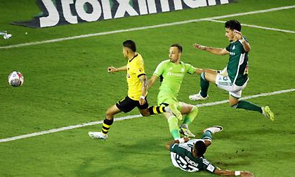 Έφερε… τούμπα το ντέρμπι με πρώτο γκολ Πινέδα και VAR η ΑΕΚ!