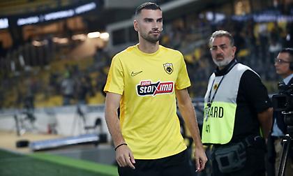 Τσακίρης: «Θέλει πάση θυσία τη νίκη η ΑΕΚ - Ερωτηματικό αν θα παίξουν Σιμάνσκι-Μήτογλου ή… Κάλενς»