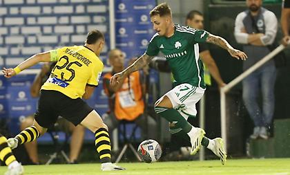 Το φάουλ του Γαλανόπουλου στον Μαντσίνι για το οποίο ο Παναθηναϊκός φώναξε για δεύτερη κίτρινη