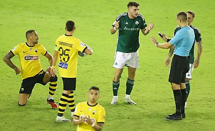 Νικολογιάννης: Δεν βγήκε στον Γιοβάνοβιτς το πλάνο του - Προστάτευσε την ΑΕΚ σε όλο το ματς ο Σότσα