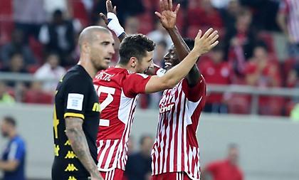 Χριστόγλου: «Ο κόσμος του Ολυμπιακού φεύγει χαρούμενος από το γήπεδο»