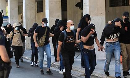 Ποδοσφαιριστής και αρχηγός της ομάδας του στους συλληφθέντες για τη δολοφονία του Μιχάλη