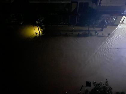 Στο σκοτάδι βυθίστηκε ο Βόλος εξαιτίας της κακοκαιρίας