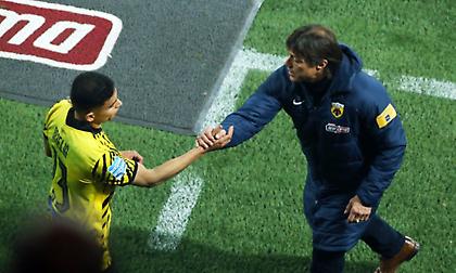 Τσακίρης: «Η απουσία του Πινέδα από την αποστολή της ΑΕΚ δείχνει τις προθέσεις του Αλμέιδα»