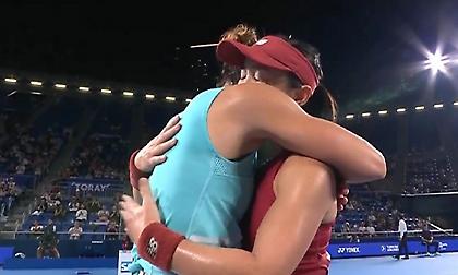 Σπουδαία Σάκκαρη, αποθέωσε την Ντόι στο τελευταίο παιχνίδι της καριέρας της!