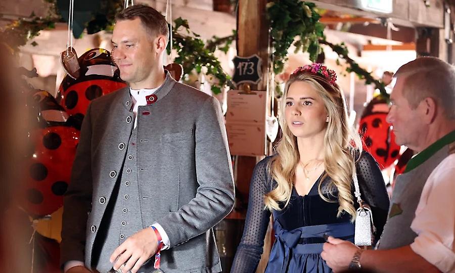 Αρραβωνιάστηκε ο Μανουέλ Νόιερ την, κατά 14 χρόνια μικρότερη, σύντροφό του και περιμένει παιδί