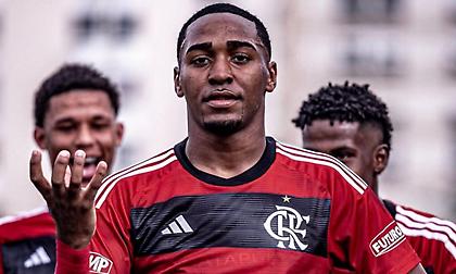 Μεγάλο ταλέντο της Φλαμένγκο στο... στόχαστρο Τσέλσι και Γιουνάιτεντ