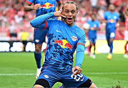 Τσάβι Σίμονς: «Πατρική φιγούρα για μένα ο Νεϊμάρ»