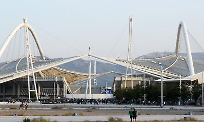 Καρύδης για το στέγαστρο: «Εάν το πρόβλημα είναι τόσο σοβαρό, ξαφνικά ανακαλύφθηκε;»