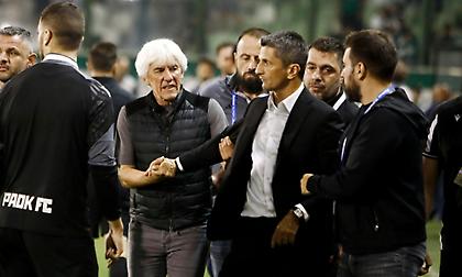 Ο Γιοβάνοβιτς προσπάθησε να ηρεμήσει τον Λουτσέσκου μετά τη λήξη του ντέρμπι