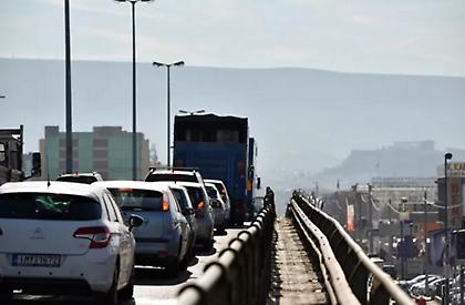 Ταλαιπωρία και σήμερα για τους οδηγούς στους δρόμους της Αθήνας - Πού υπάρχουν προβλήματα