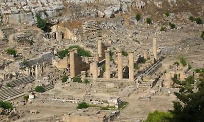 Λιβύη: Οι καταστροφικές πλημμύρες έφεραν στο φως νέα ευρήματα στα ερείπια της αρχαίας Κυρήνης
