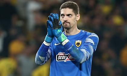 Η μυθική εμφάνιση και οι πέντε τεράστιες επεμβάσεις του Στάνκοβιτς κόντρα στον Άγιαξ