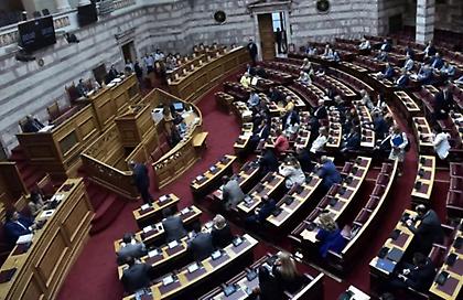Βουλή: Κατά πλειοψηφία ψηφίσθηκε το νομοσχέδιο του Υπουργείου Υγείας