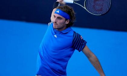 Άνετα στον τρίτο γύρο της Σανγκάης ο Τσιτσιπάς «καθαρίζοντας» τον Χιτζικάτα