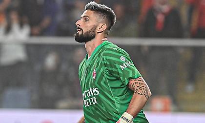 Απέδρασε από τη Γένοβα με… τερματοφύλακα Ζιρού και πάτησε κορυφή η Μίλαν!