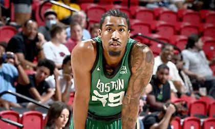 Ρήξη χιαστού ο Σκραμπ στους Σέλτικς - Αυξάνονται οι πιθανότητες παραμονής του Μιχαλίουκ