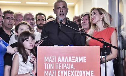 Η εικόνα στους δήμους του Πειραιά - Συντριπτικό ποσοστό για Μώραλη, στο όριο η Νίκαια, στον β' γύρο