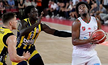 Γονάτισε στη Σμύρνη η Φενέρμπαχτσε