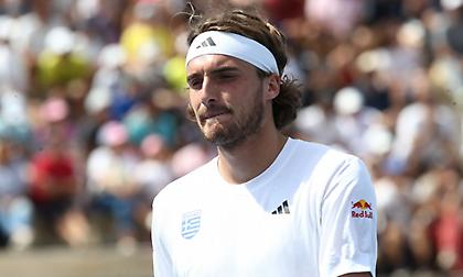 Το πρωί της Τρίτης (10/10) ρίχνεται στη «μάχη» του διπλού της Σανγκάης ο Τσιτσιπάς