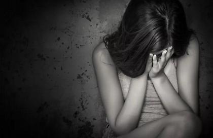 Σοκ σε γυμνάσιο: 3 ανήλικοι εξανάγκασαν 13χρονη σε ασελγείς πράξεις και τις «ανέβασαν» στο διαδίκτυο