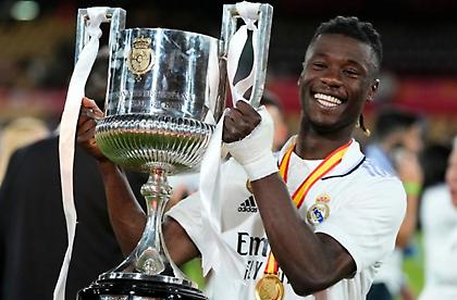 Έδεσε τον Καμαβινγκά μέχρι το 2028 η Ρεάλ Μαδρίτης και η ρήτρα του αγγίζει το ένα δις. ευρώ!