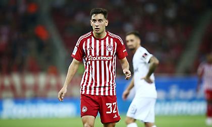 Η Μπενφίκα παρακολουθεί στενά τις εμφανίσεις του Έσε στον Ολυμπιακό