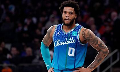 Nέα μπλεξίματα για τον Μάιλς Μπρίτζες - Πέταξε μπάλες μπιλιάρδου στο αμάξι της πρώην συντρόφου του!