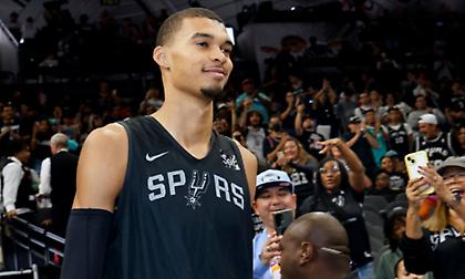 Κορυφαίος Γάλλος μπασκετμπολίστας του 2023 ο Γουεμπανιάμα