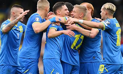 Ζωντανή για πρόκριση η Ουκρανία, επιστροφή στις νίκες για τη Β. Ιρλανδία