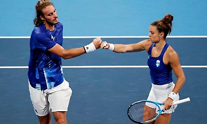 Πτώση μιας θέσης για Τσιτσιπά, σταθερή η Σάκκαρη