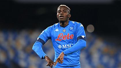 Πλήγμα με Οσιμέν στη Νάπολι: Τουλάχιστον έναν μήνα εκτός!