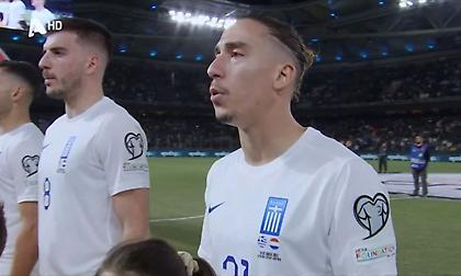 Η ανάκρουση του Εθνικού Ύμνου στην κατάμεστη Opap Arena