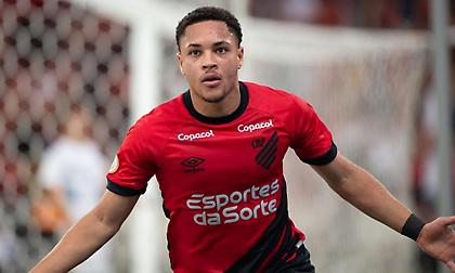 Από Γενάρη και όχι Ιούνιο στην Μπαρτσελόνα ο Βίτορ Ρόκε