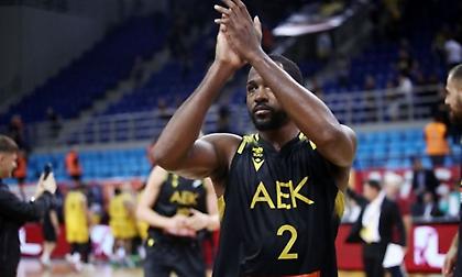 Χολ: «Είναι δάσκαλος του μπάσκετ ο Πλάθα - Όλη η ομάδα αξίζει τον τίτλο του MVP»