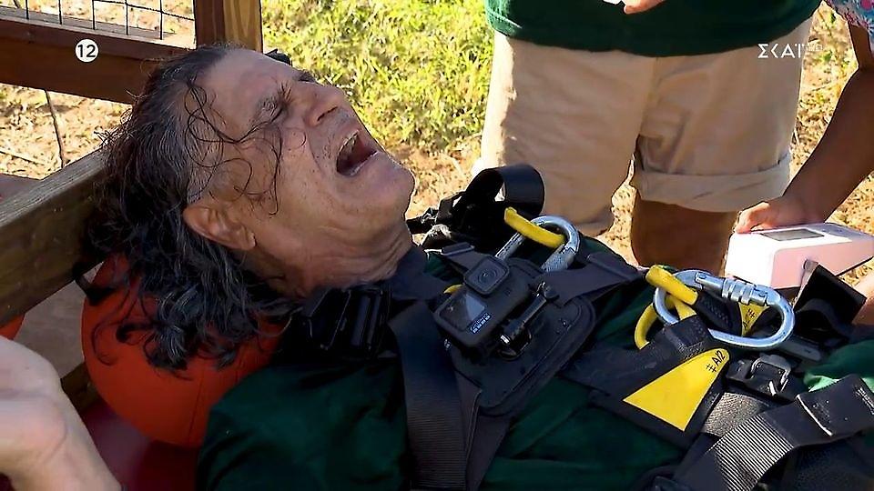 Τραυματισμός Βαμβακούλα στο «Ι' m a Celebrity»-Τον πήραν με φορείο