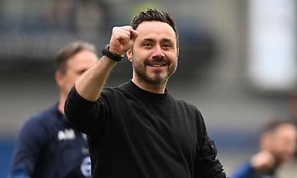 Ντε Τζέρμπι: «Καλύτερος προπονητής στον κόσμο ο Γκουαρδιόλα, νιώθω αμήχανα όταν μιλάει για εμένα»