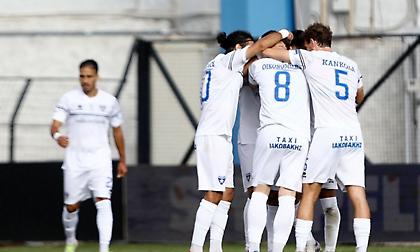 Παρέμειναν κοντά στην κορυφή με οριακές νίκες Ιωνικός και Athens Kallithea