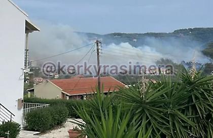 Κέρκυρα: Μεγάλη φωτιά στον Άγιο Στέφανο - 7 μποφόρ στην περιοχή