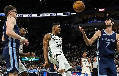 Το μήνυμα του Γιάννη Αντετοκούνμπο στα ελληνικά: «Τρέλα!»