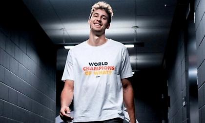 «Παγκόσμιοι πρωταθλητές σε τι;» - Το τρολάρισμα από τους Βάνγκερ σε όλο το ΝΒΑ